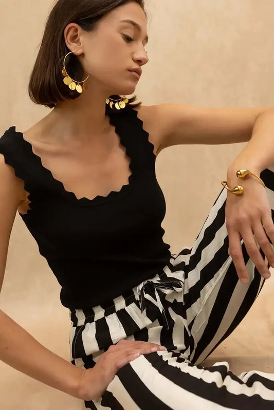 Los mejores tops de mujer para verano 2025: colores, cortes y combinaciones clave - CHICA del Sur