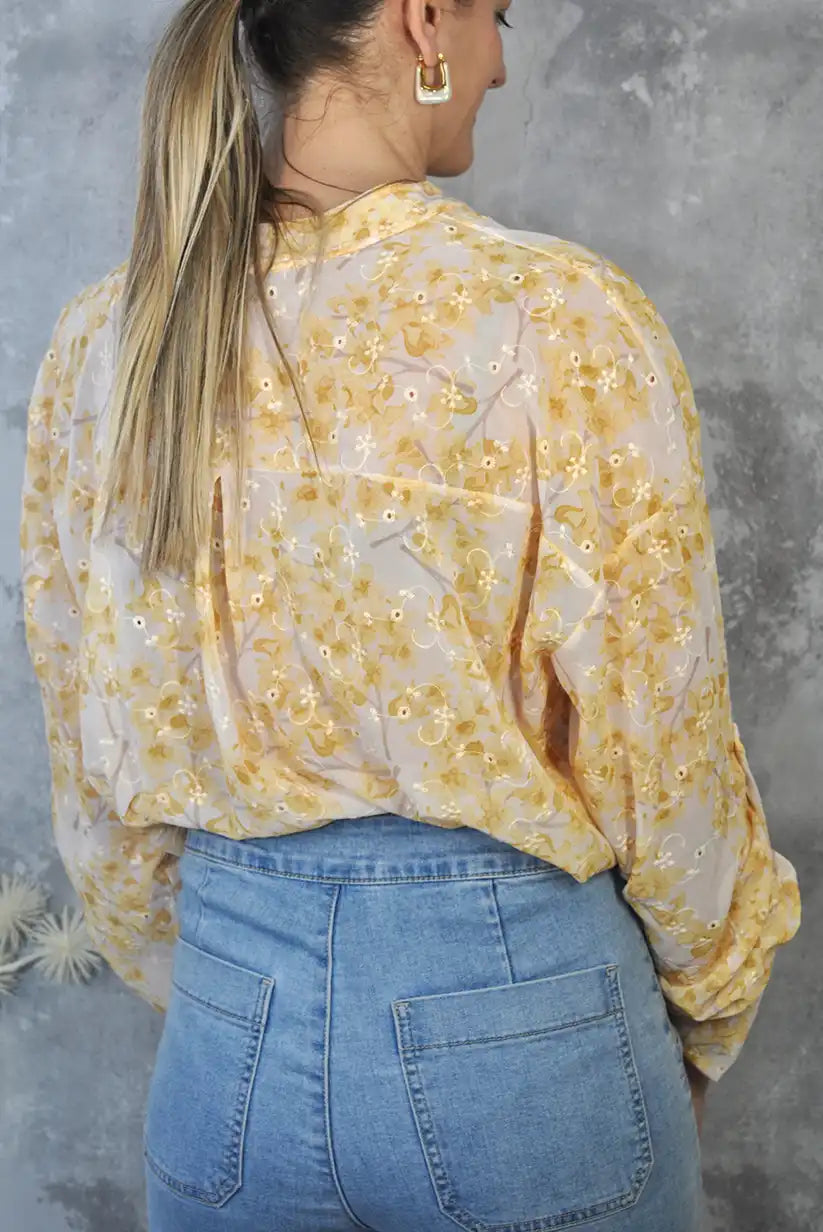 Blusa Estampado Floral Amarillo Mujer | Cuello Mao y Bordados Primavera 2025 - CHICA del Sur
