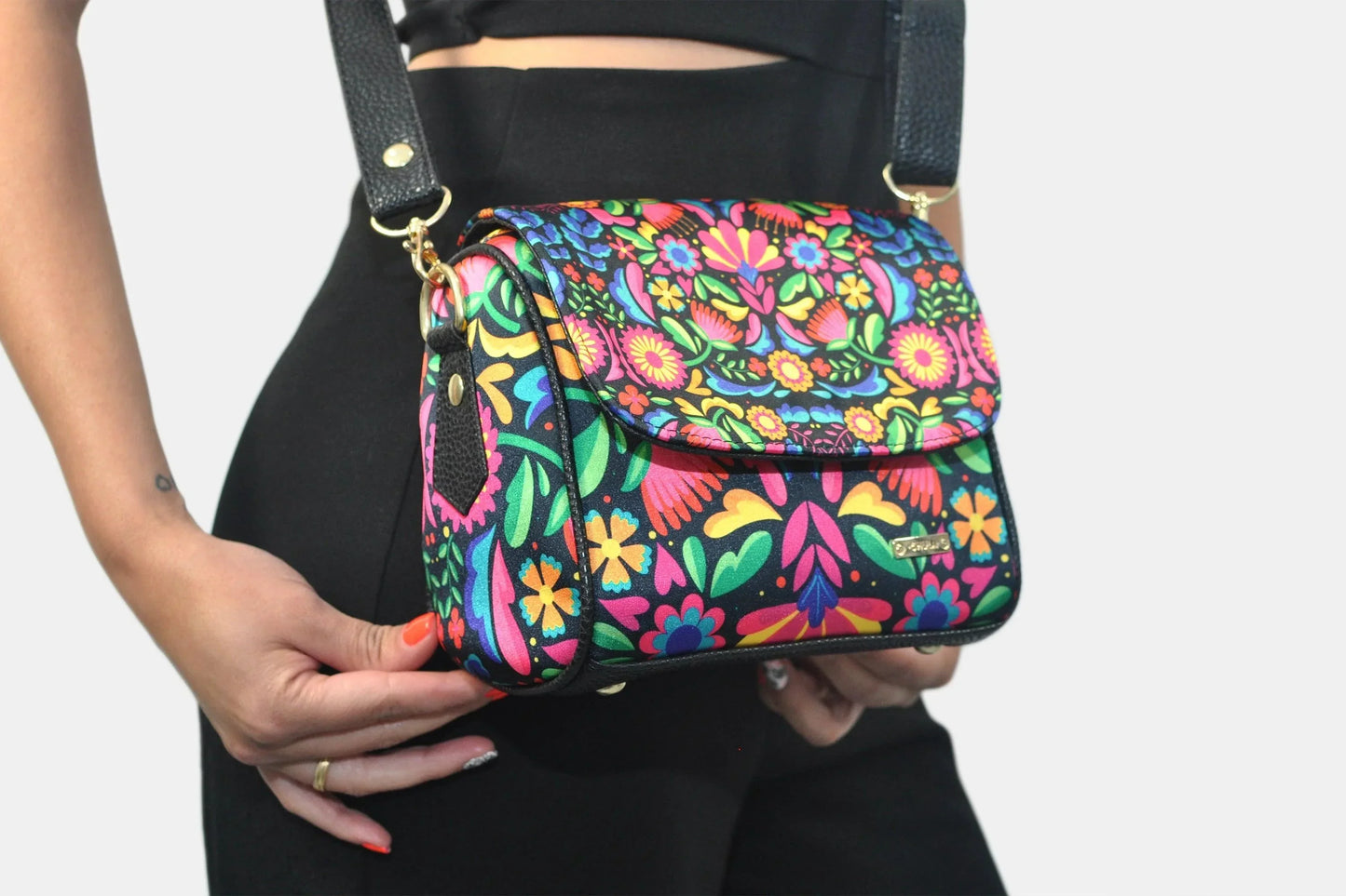 Bolso bandolera pequeño Mini Baúl Flores Étnicas Colorido | CHULA Tulum - CHICA del Sur