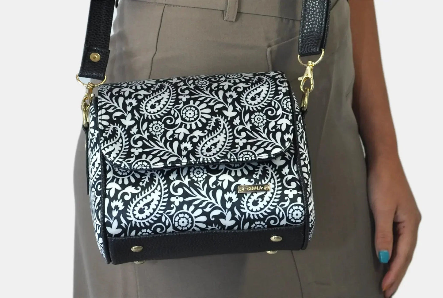 Bolso Bandolera pequeño Mini Baúl Garigol Negro | CHULA Tulum - CHICA del Sur