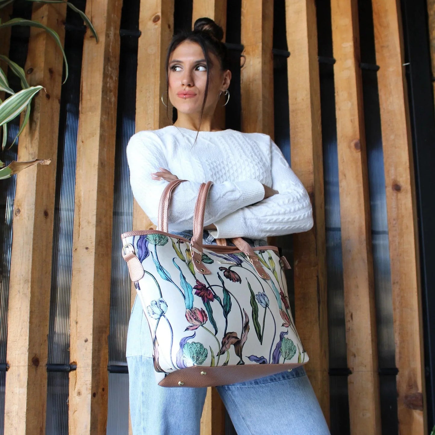 Bolso de hombro y bandolera grande Tania Peonia | CHULA Tulum - CHICA del Sur