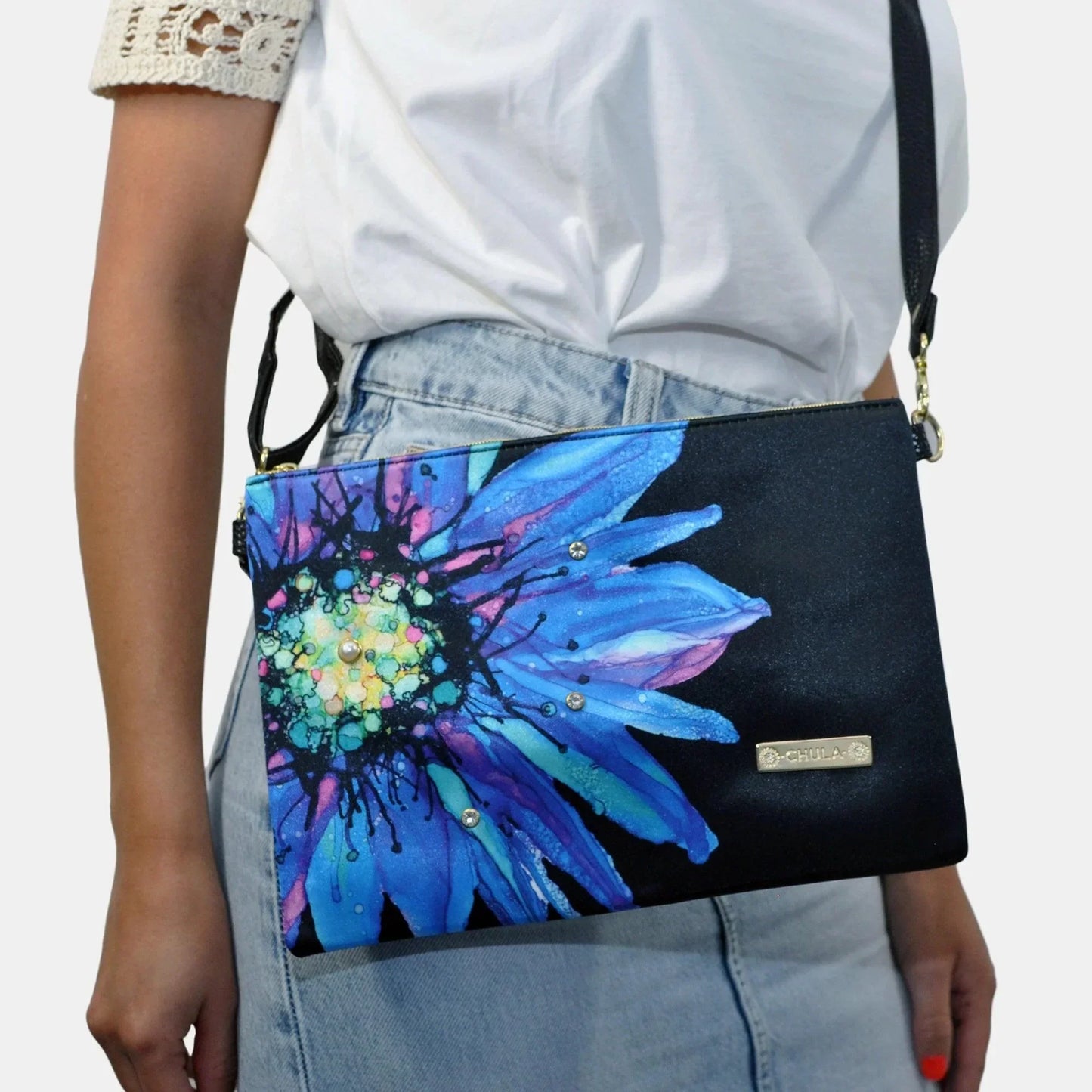 Bolso de Mano y Bandolera Pequeño Clutch Flor negra morada Aeda | CHULA Tulum - CHICA del Sur