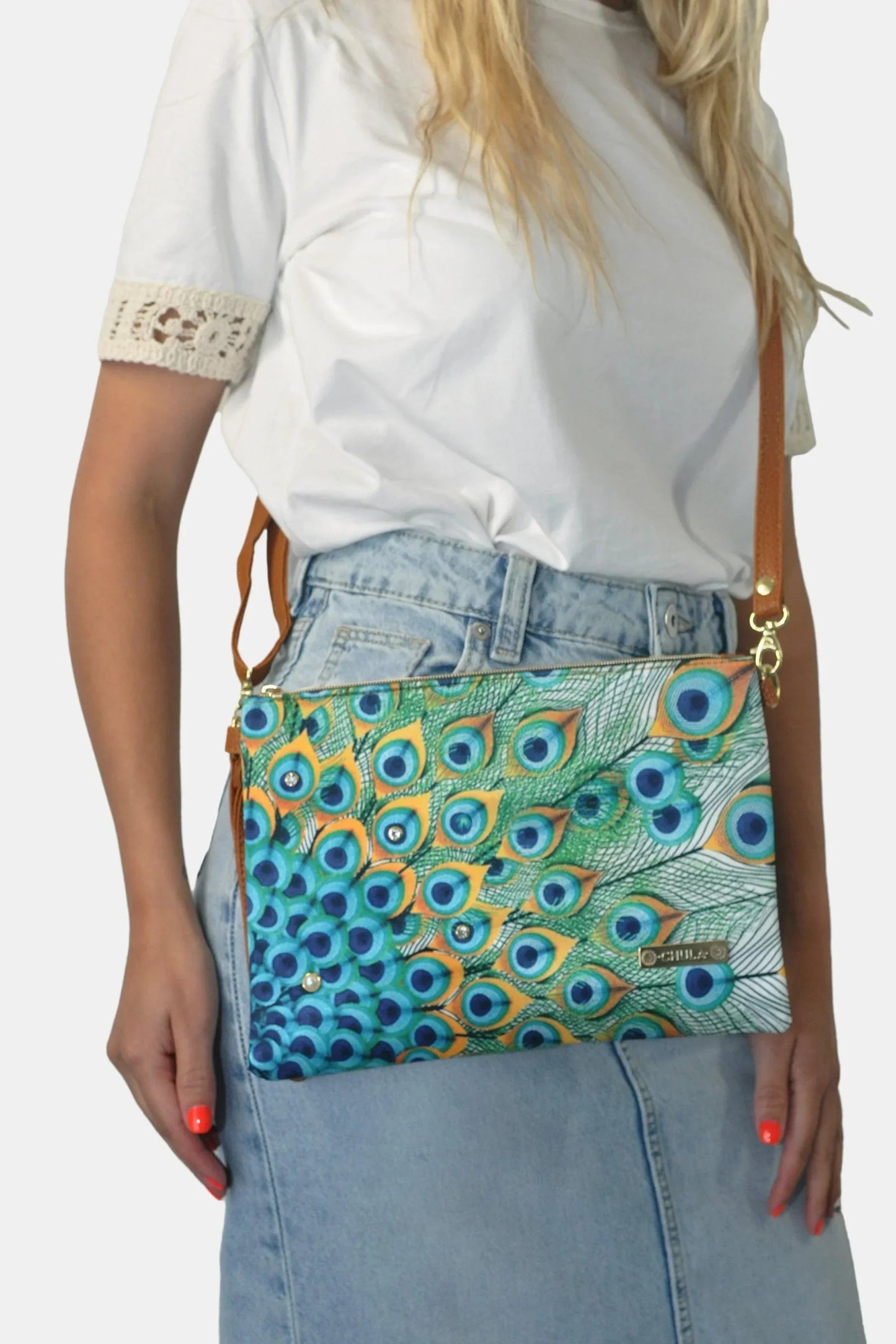 Bolso de Mano y Bandolera Pequeño Clutch Kian plumas pavo real | CHULA Tulum - CHICA del Sur