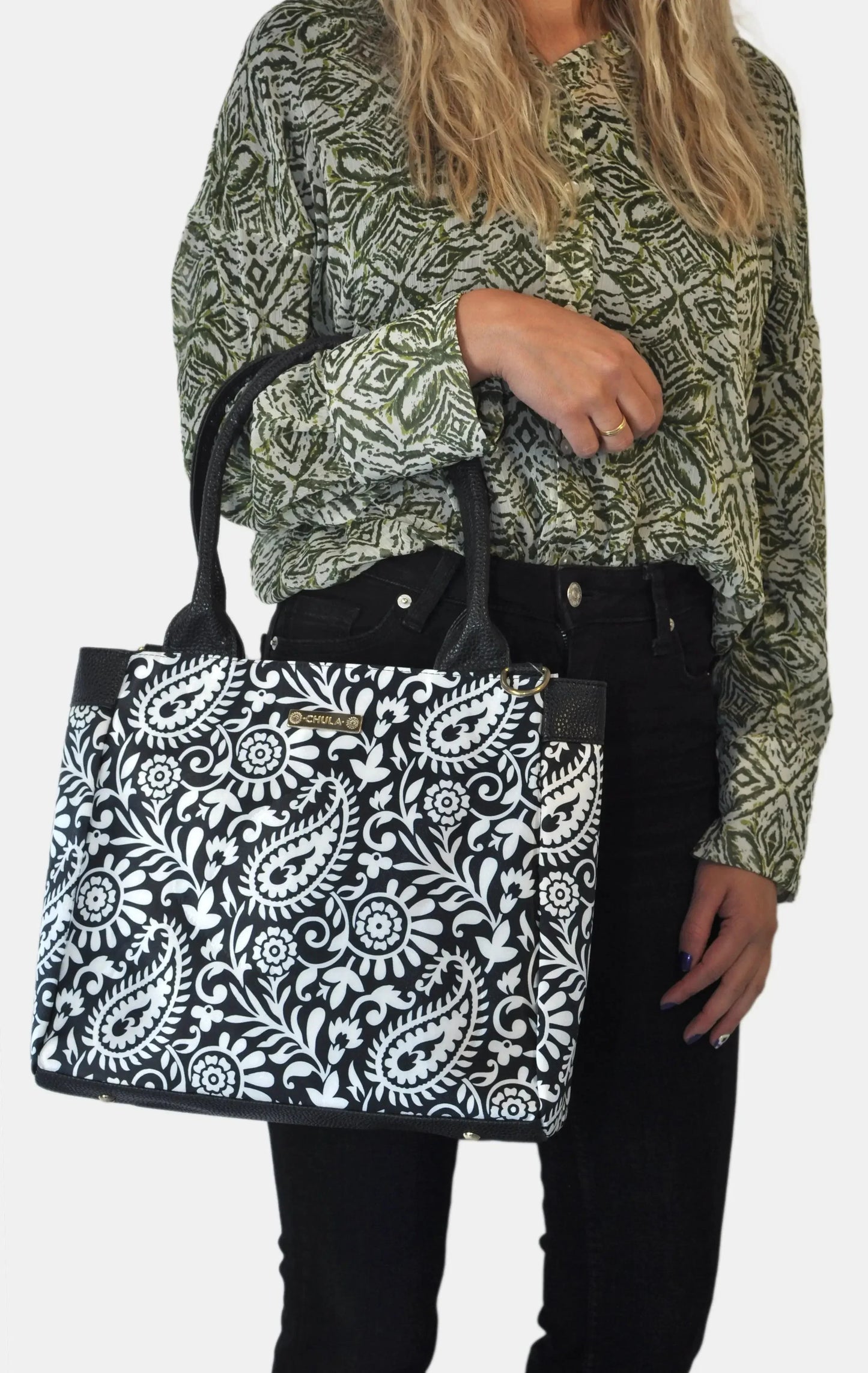 Bolso de hombro y bandolera grande de mujer Angie Garigol Negro | CHULA Tulum - CHICA del Sur
