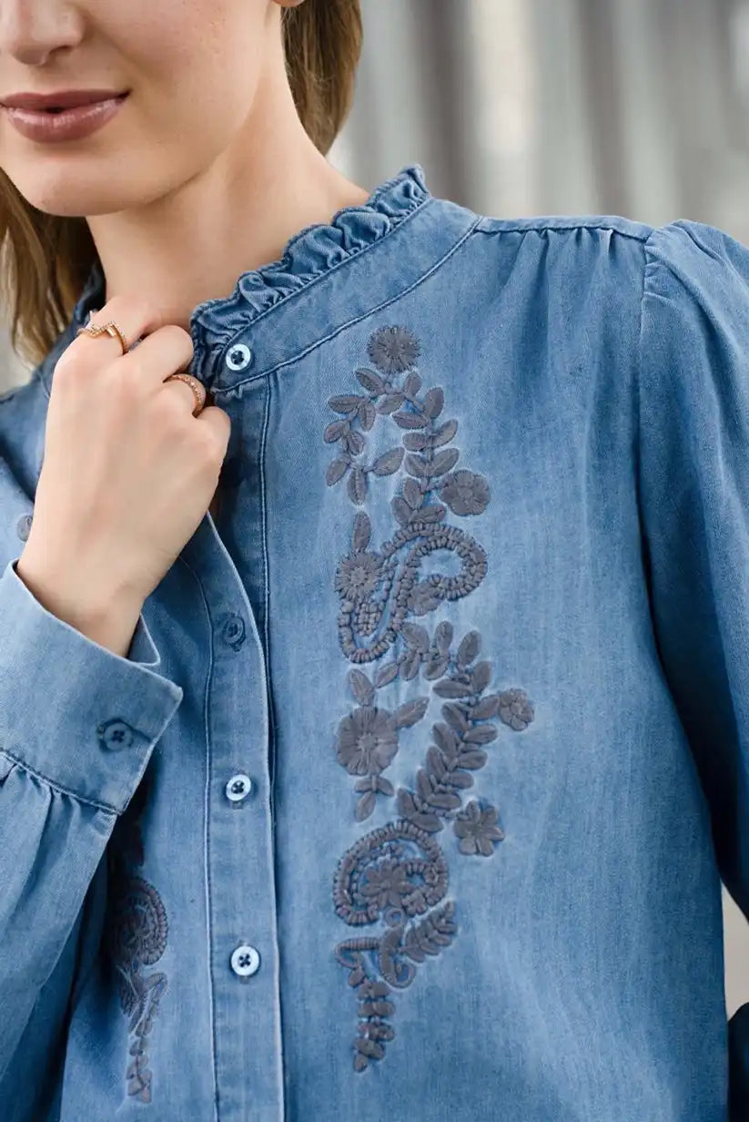 Camisa Mujer Denim Manga Larga con Bordados Florales Elegante - CHICA del Sur