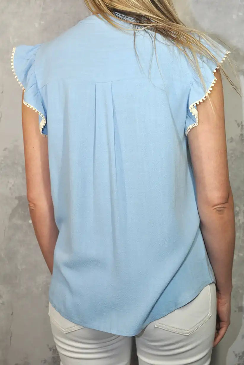 Camisa azul celeste mujer con bordado beige – Manga corta verano | CHICA del Sur - CHICA del Sur