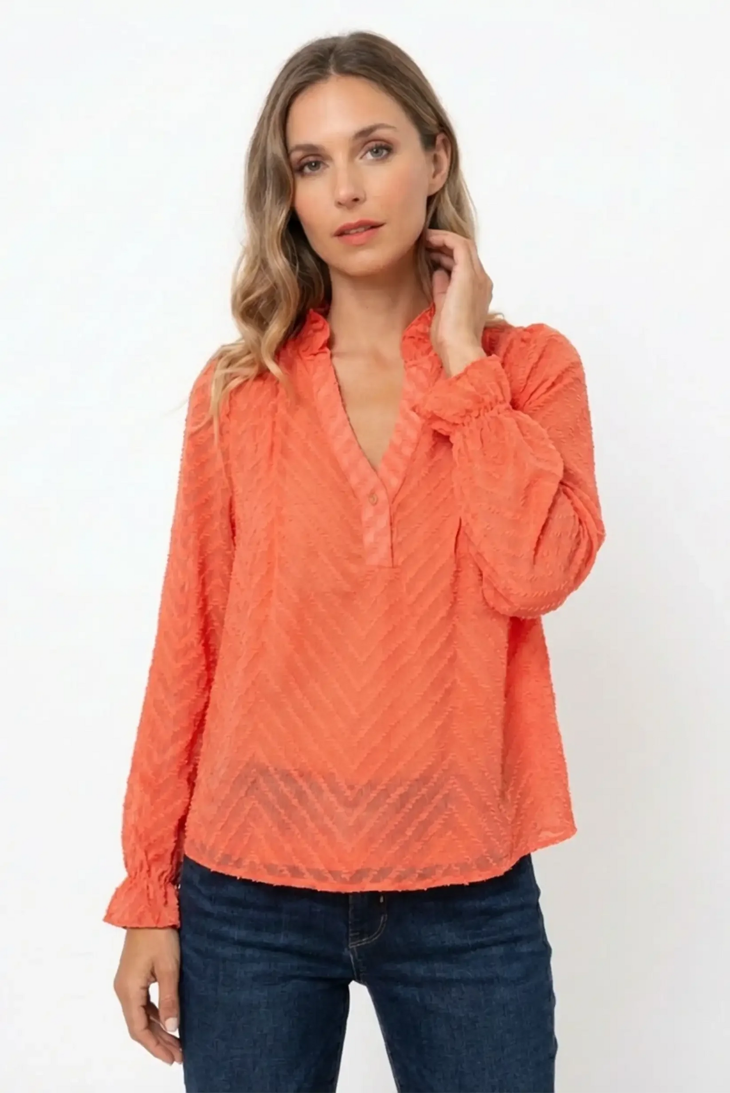 Camisa mujer coral manga larga, textura chevron, moda primavera CHICA del Sur