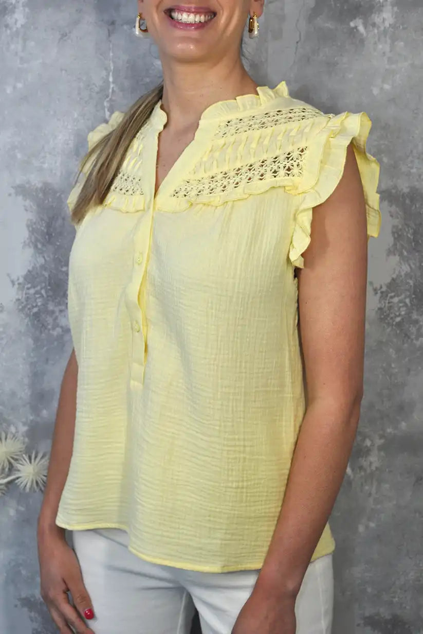 Camisa sin mangas amarillo mantequilla con cuello mao – 100% algodón | Mujer primavera - CHICA del Sur