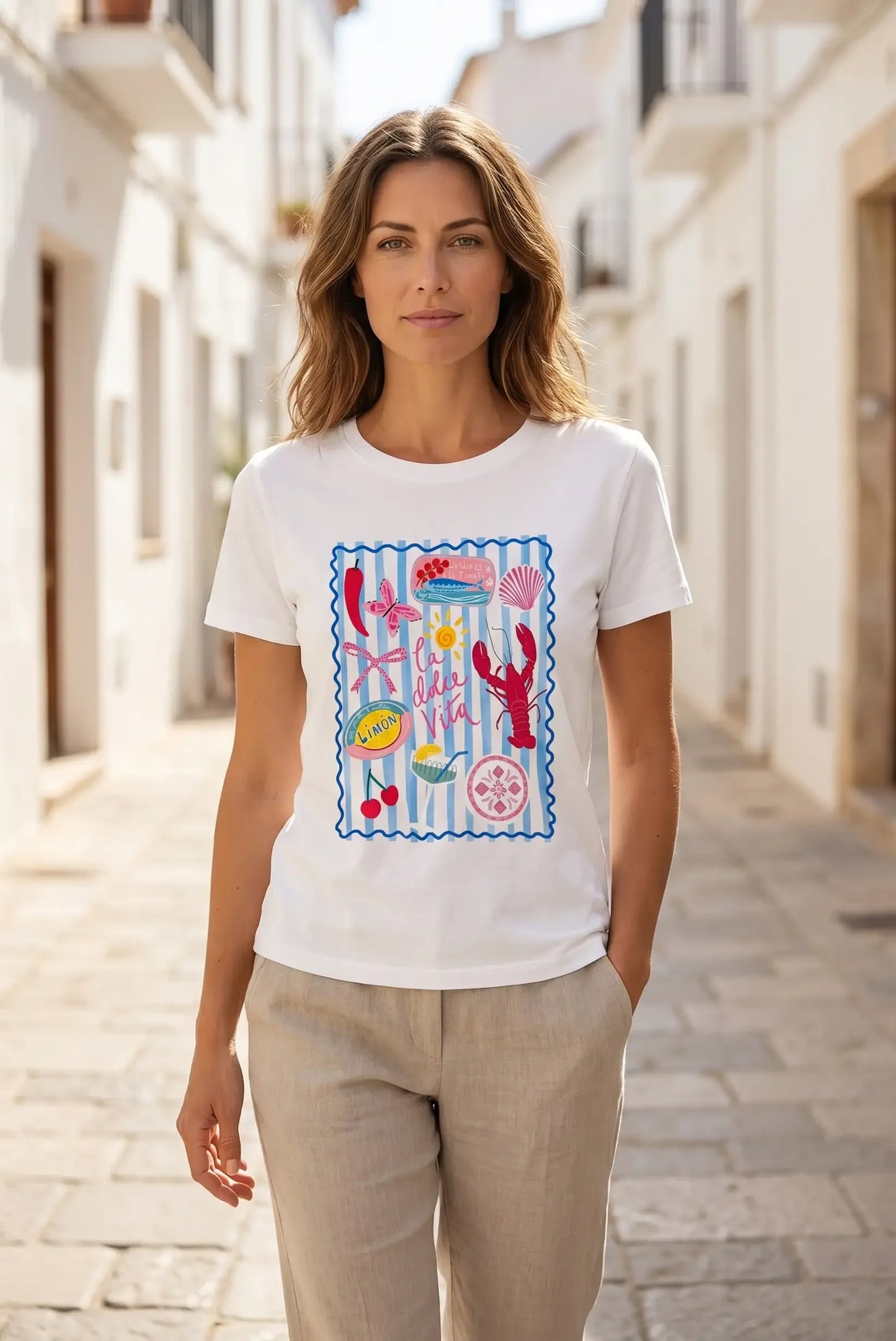 Camiseta blanca mujer con estampado veraniego 'la dolce vita', ideal para looks casuales y estilosos