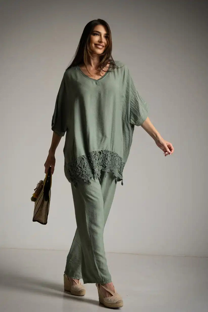 Camiseta casaca oversize mujer verde kaki con puntilla - CHICA del Sur