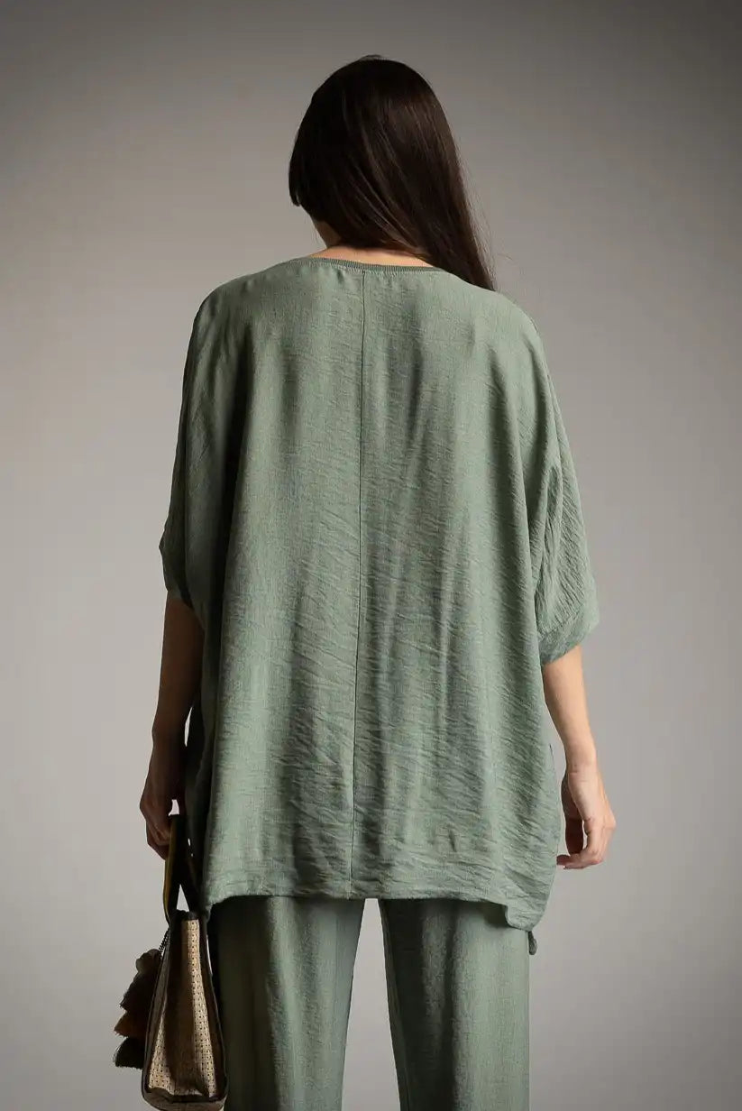 Camiseta casaca oversize mujer verde kaki con puntilla - CHICA del Sur