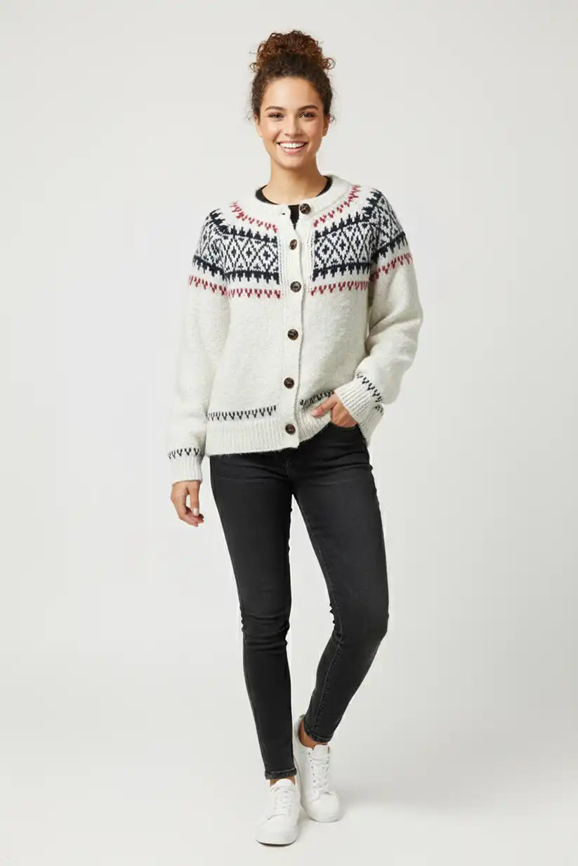 Cárdigan jacquard blanco con detalles nórdicos “Oslo” - CHICA del Sur