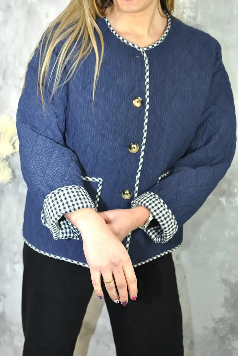 Chaqueta acolchada azul mujer elegante con forro cuadros Cazorla - CHICA del Sur