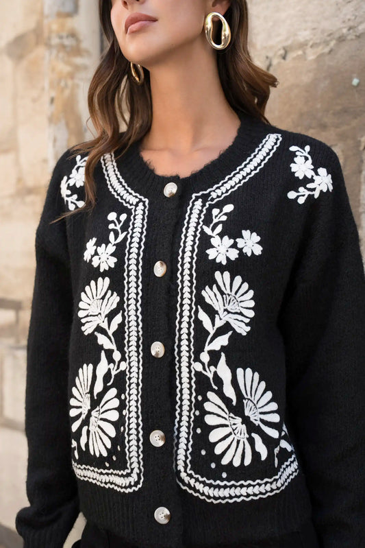 Chaqueta Negra Mujer con Bordados Florales Blancos Folk Chic - CHICA del Sur