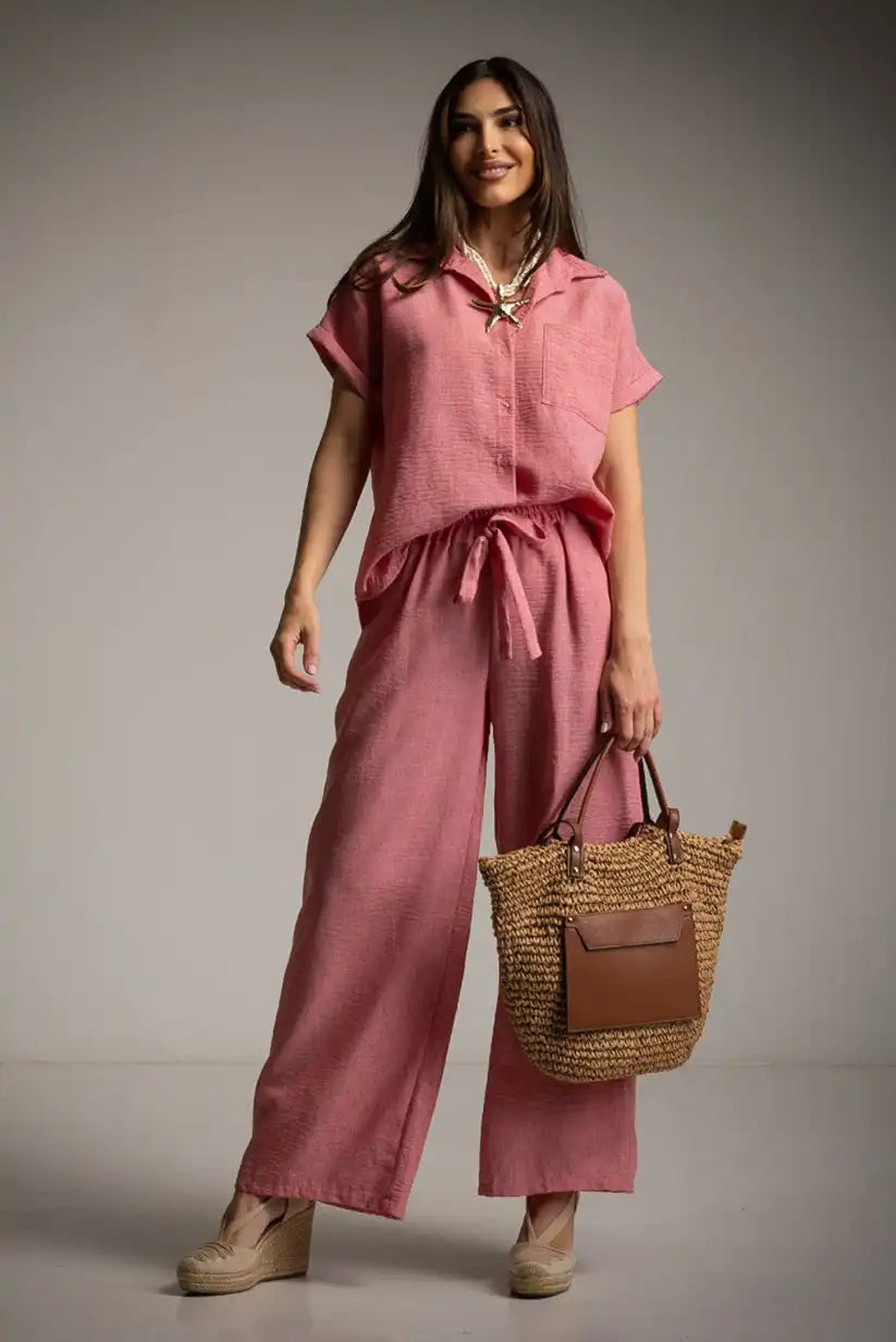 Conjunto camisa y pantalón rojo empolvado mujer – look cómodo con estilo - CHICA del Sur