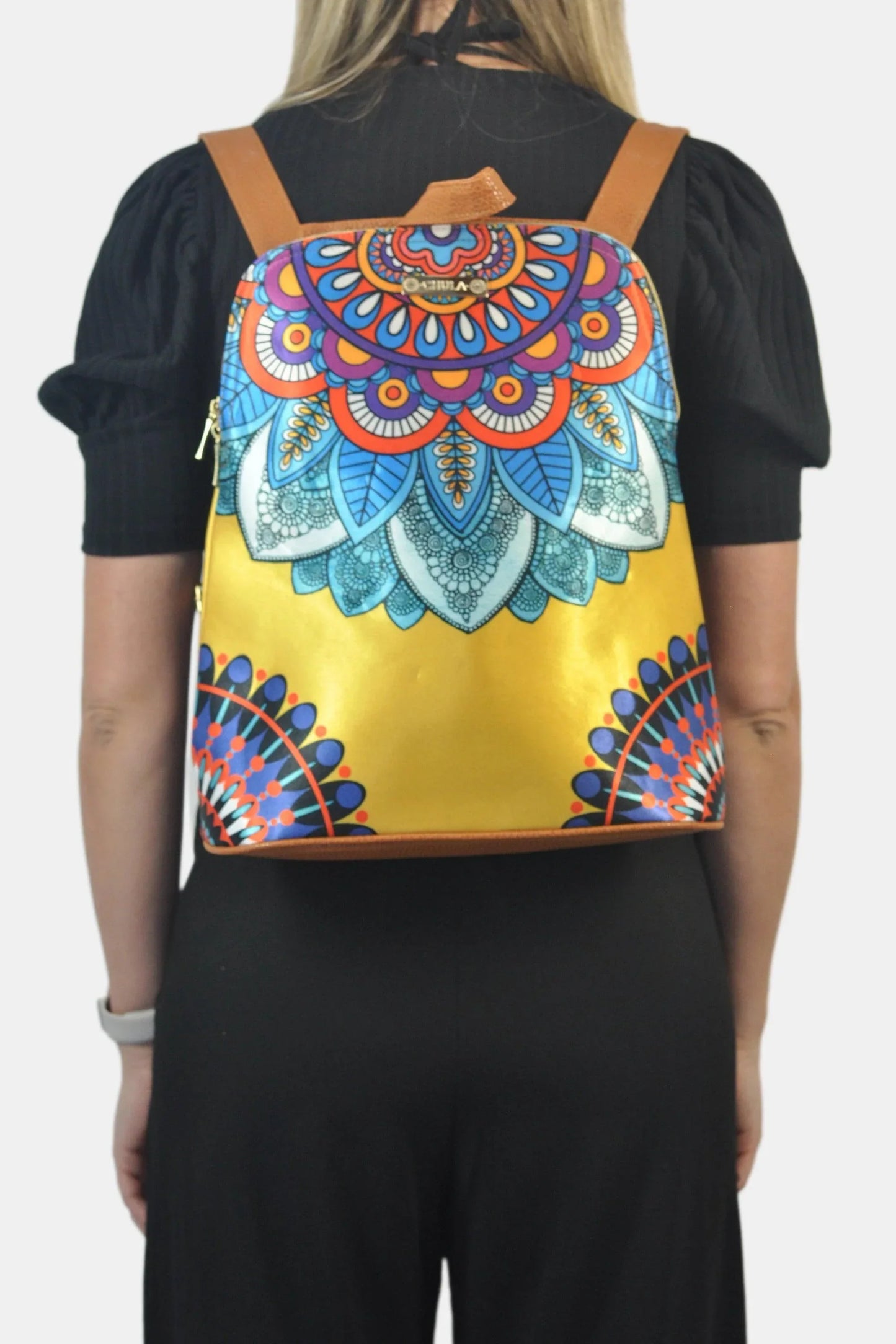 Mochila de Mujer y Bolso de hombro grande BagPack Mandala Amarilla | CHULA Tulum - CHICA del Sur