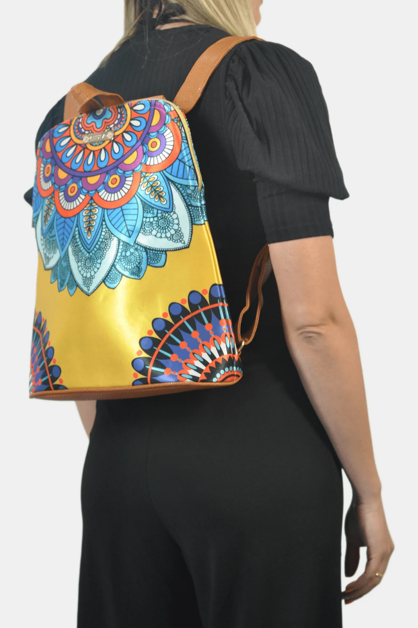 Mochila de Mujer y Bolso de hombro grande BagPack Mandala Amarilla | CHULA Tulum - CHICA del Sur