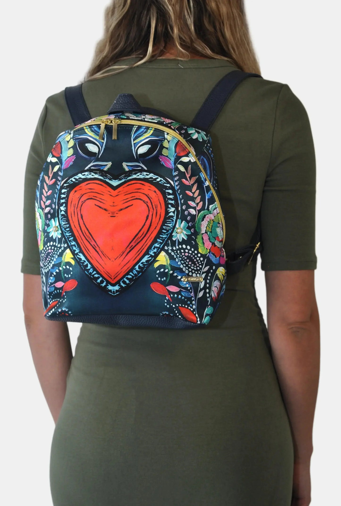 Mochila pequeña de Mujer y Bolso de hombro Mini BackPack Daily Heart Corazón | CHULA Tulum - CHICA del Sur
