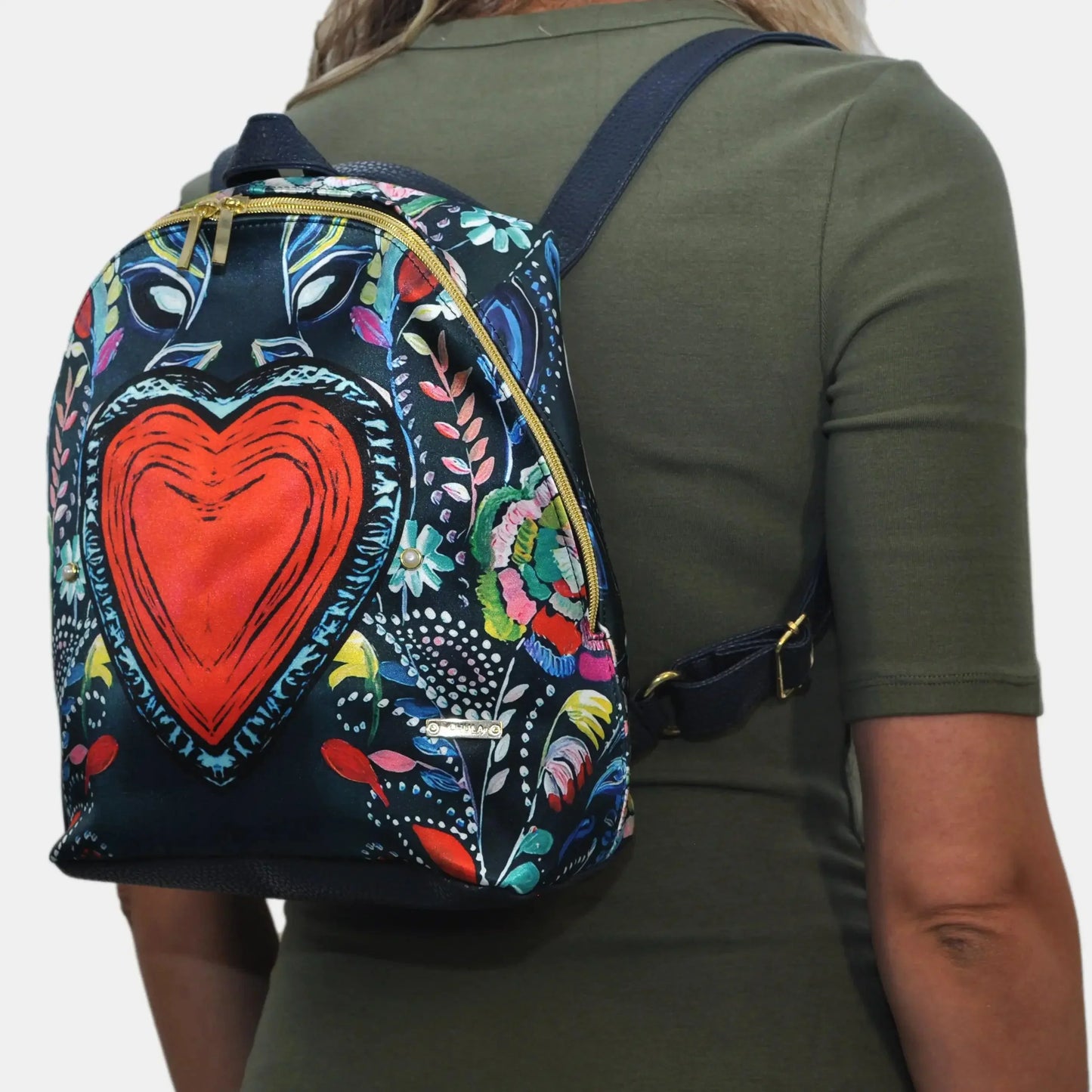 Mochila pequeña de Mujer y Bolso de hombro Mini BackPack Daily Heart Corazón | CHULA Tulum - CHICA del Sur