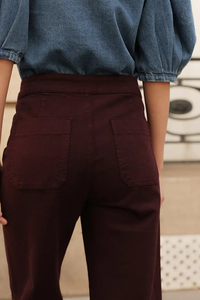 Pantalón burdeos con botones dorados “Montmartre” - CHICA del Sur