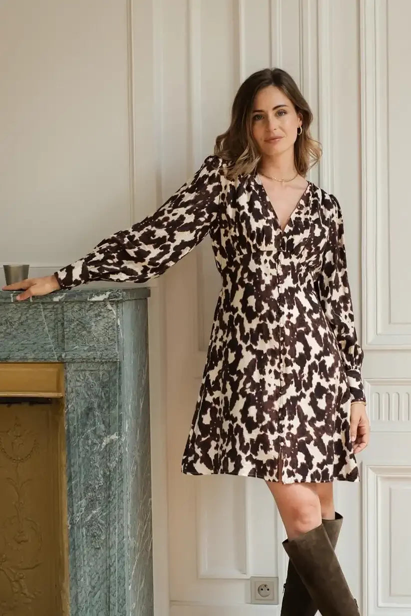 Vestido Animal Print Marrón Corto Manga Larga Corte Imperio Elegante - CHICA del Sur