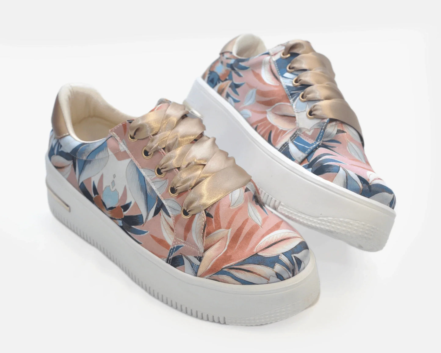 Zapatillas Urbanas de Mujer Hojas Crema - Moda Sostenible Cuero Vegano | CHULA Tulum - CHICA del Sur