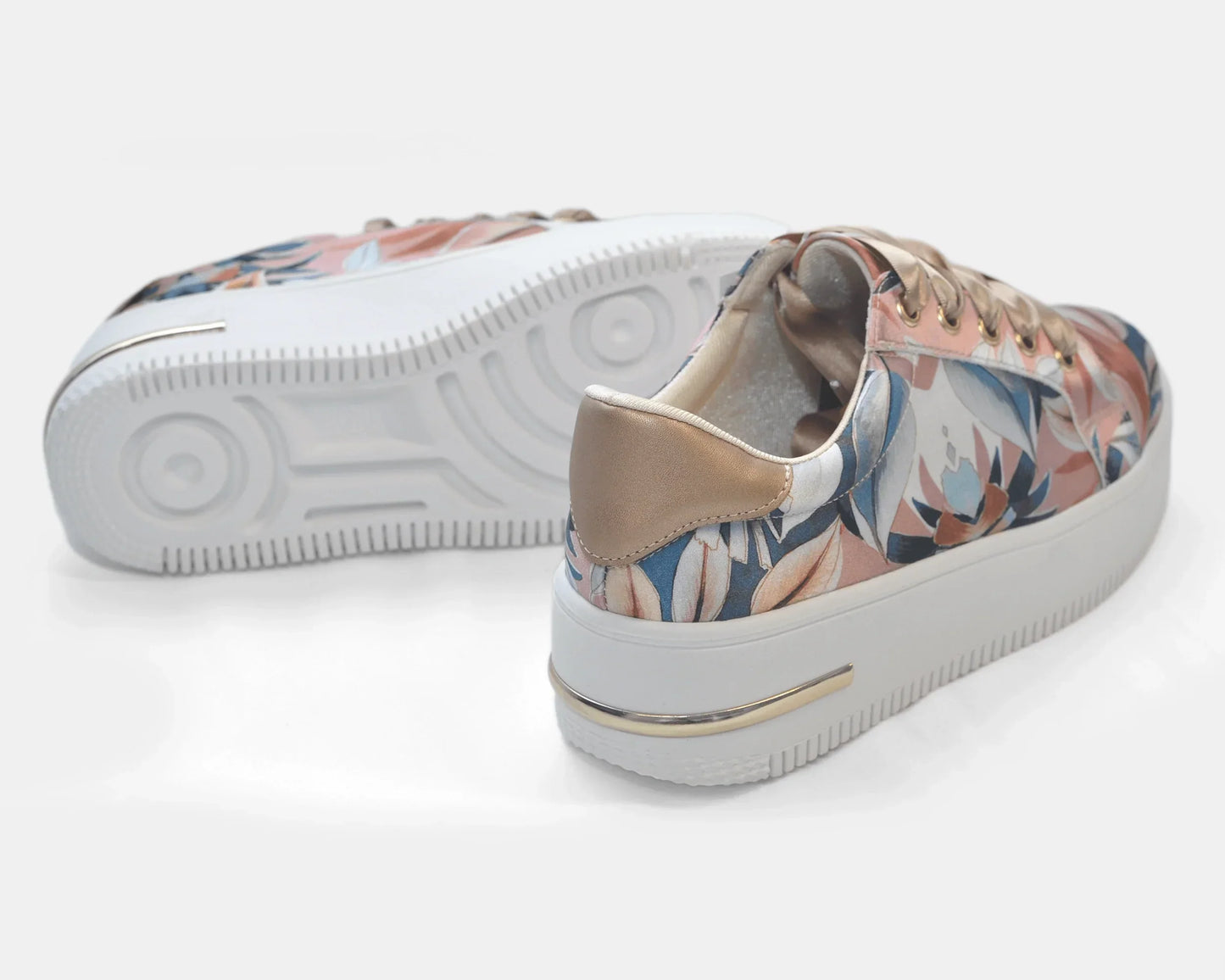 Zapatillas Urbanas de Mujer Hojas Crema - Moda Sostenible Cuero Vegano | CHULA Tulum - CHICA del Sur