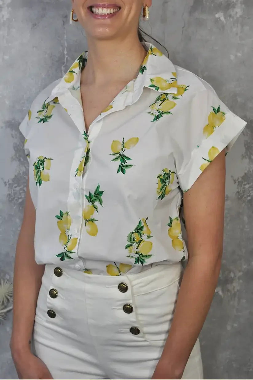 Camisa blanca de mujer con estampado de limones, manga corta, verano 2025