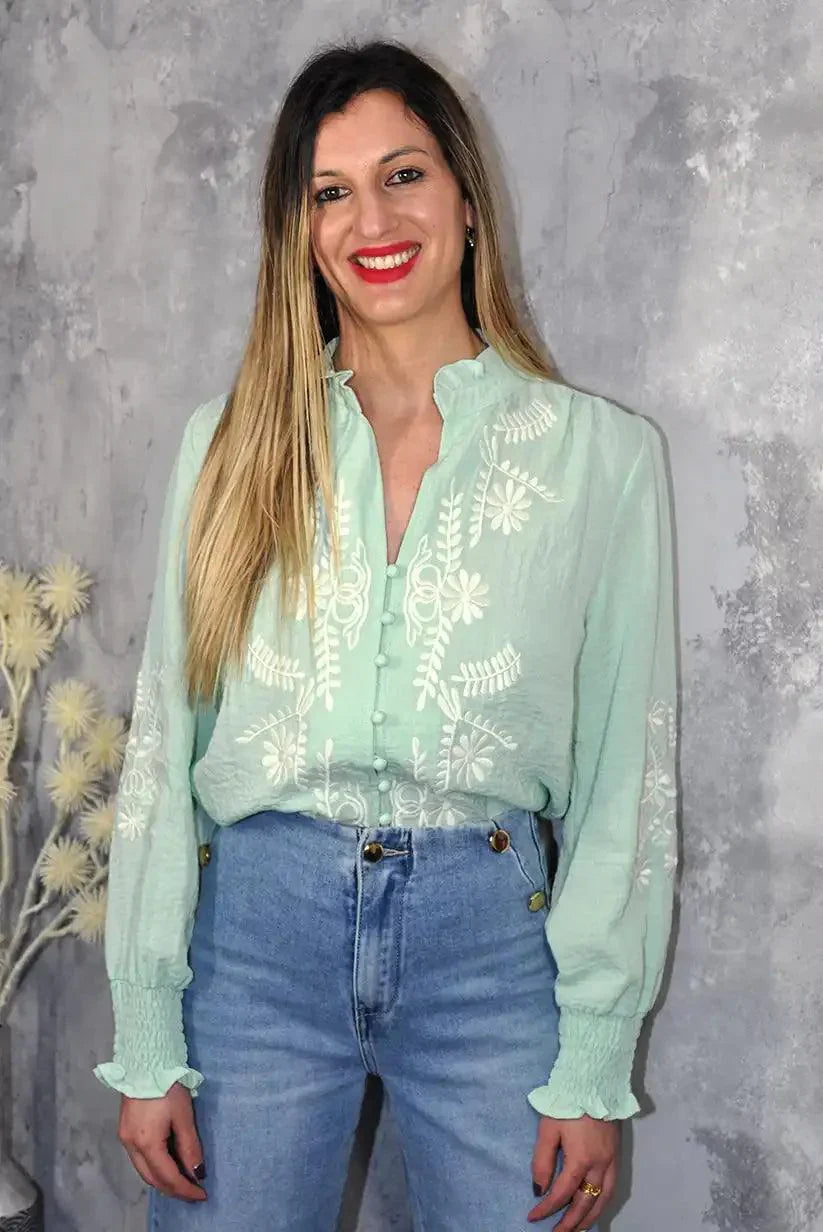 Camisas verde agua para mujer | Un color fresco para tus looks de primavera - CHICA del Sur