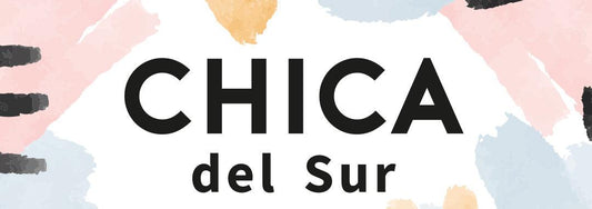 Logo Chica del Sur fondo abstracto colores pastel
