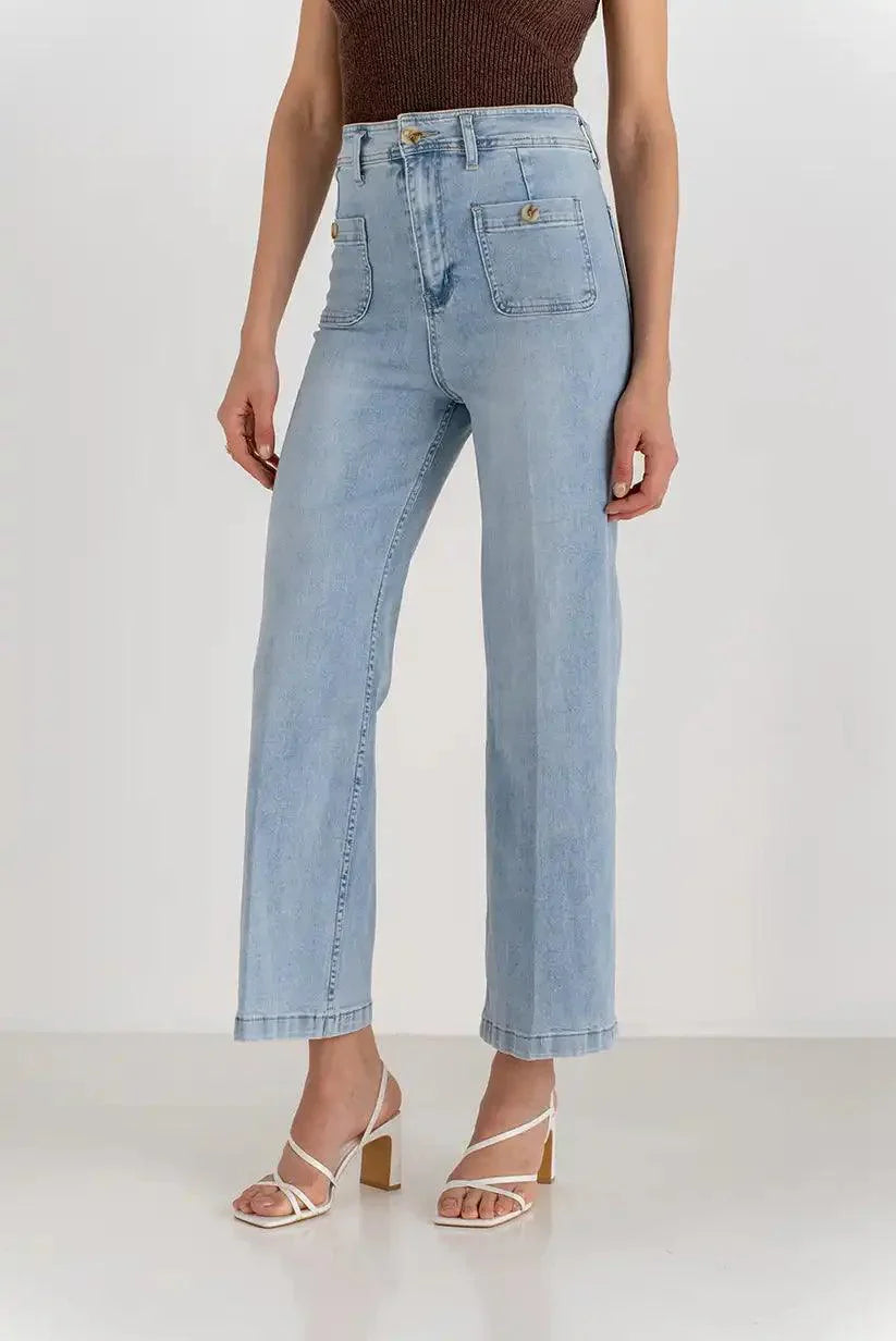 Vaqueros ‘Wide Leg’: qué son y cómo llevarlos con estilo - CHICA del Sur