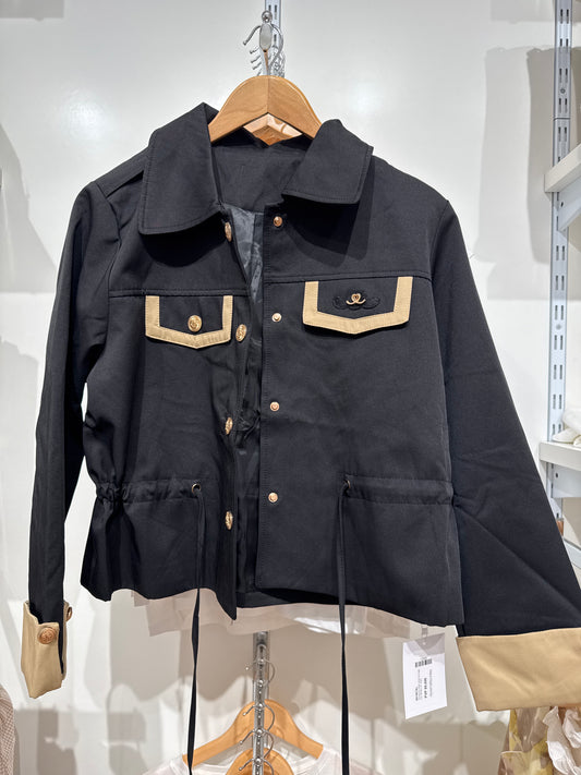 Chaqueta Vélez negra de mujer con detalles en beige