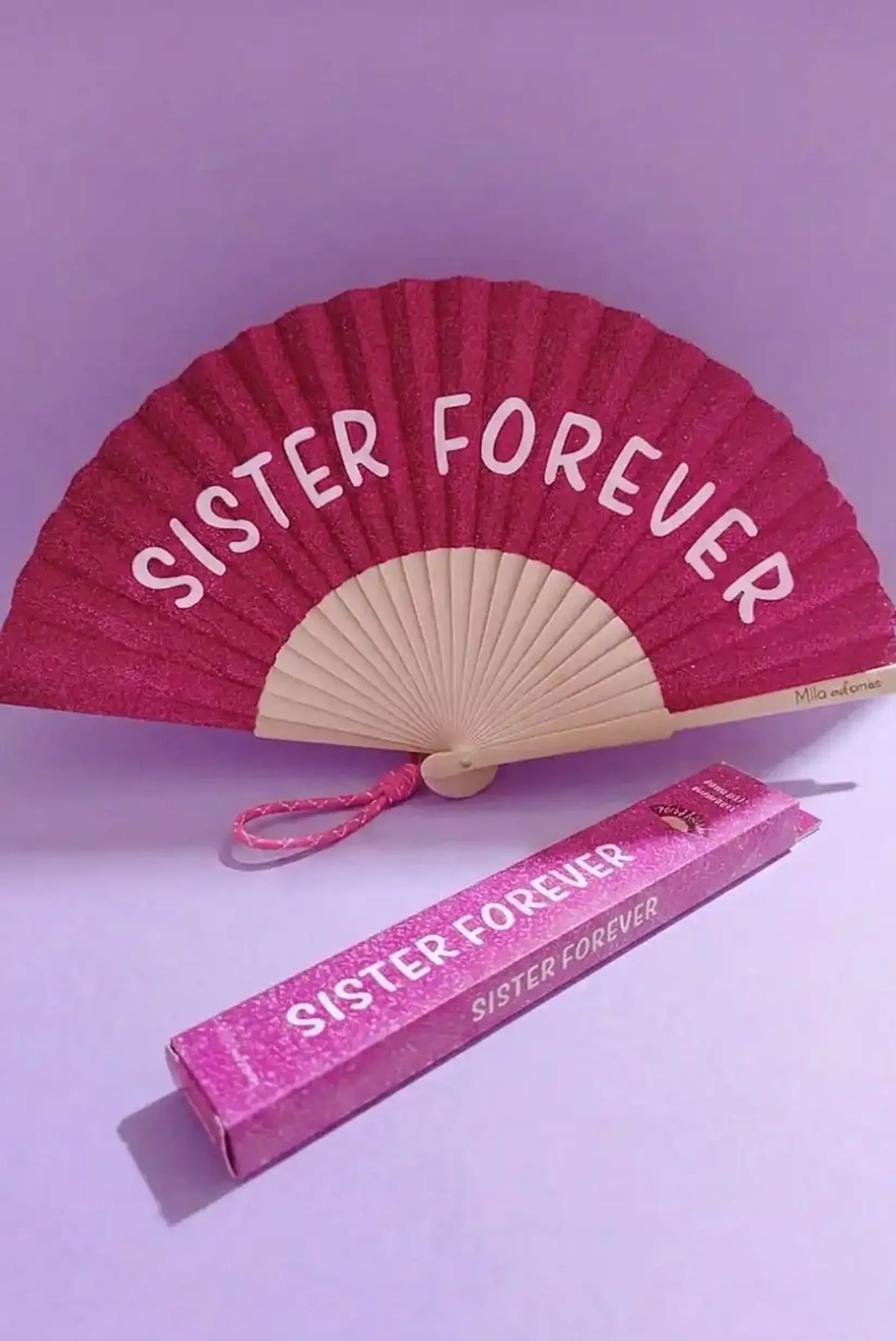 Abanico rosa brillante con texto 'SISTER FOREVER', ideal como complemento femenino y regalo estiloso