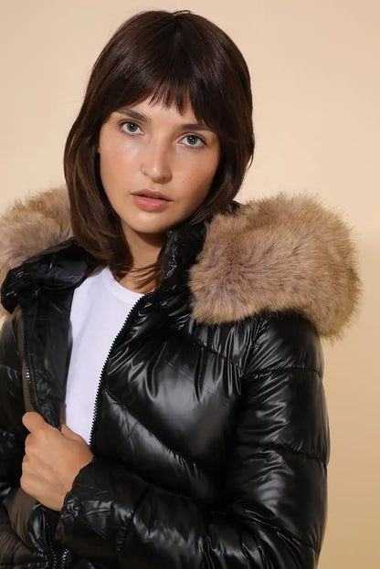 Abrigo corto mujer negro metalizado con capucha desmontable invierno - CHICA del Sur