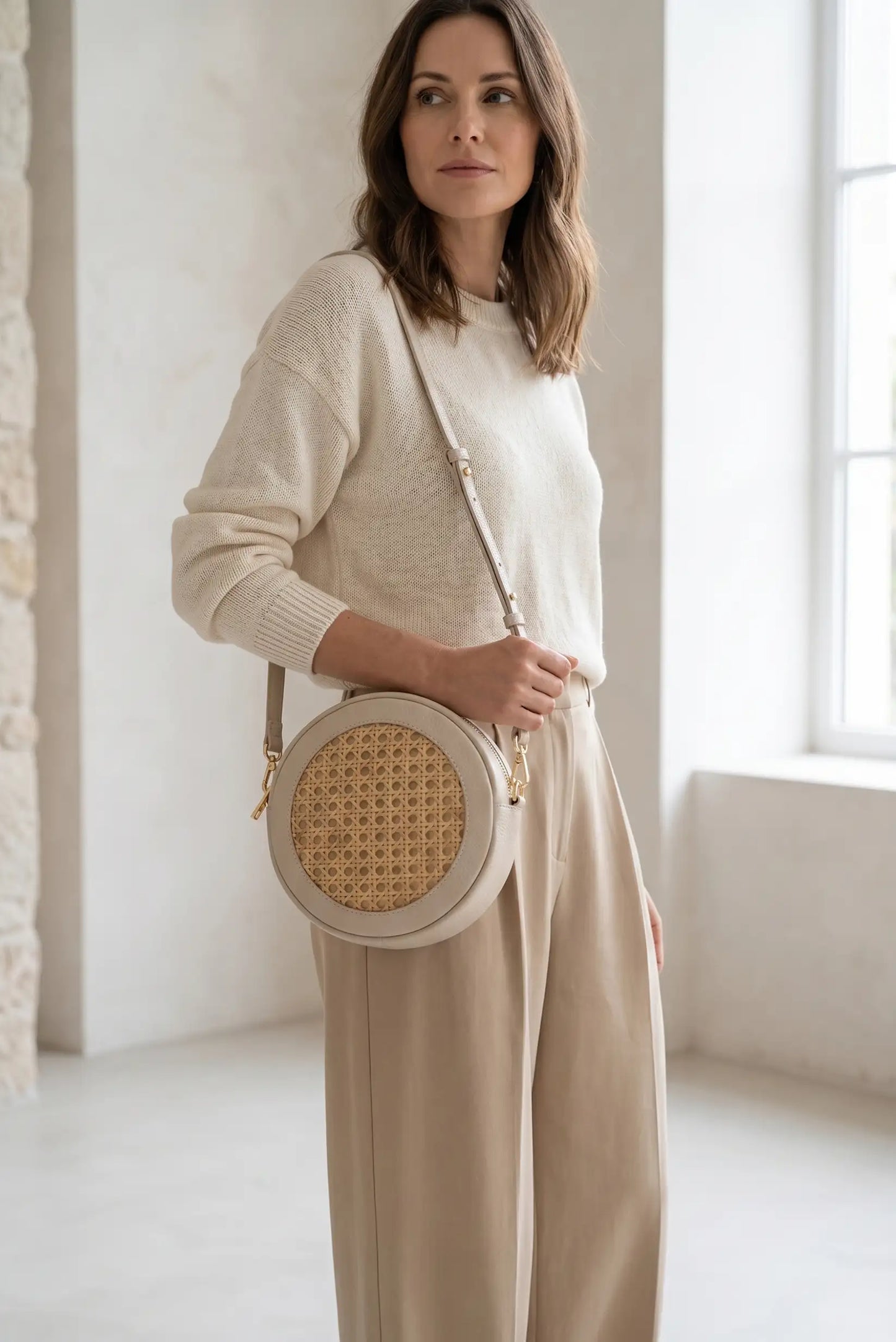 Bolso bandolera circulo piel y rafia