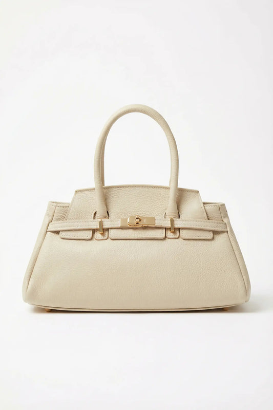 Bolso de mano beige para mujer, piel sintética, asas cortas y cierre metálico dorado, estilo elegante primavera.