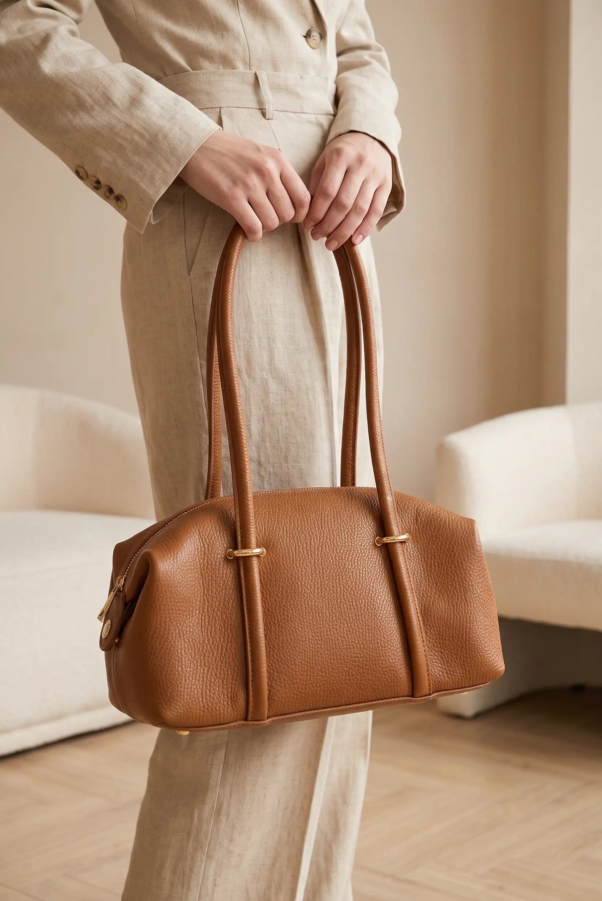 Bolso de mujer de piel marrón camel con asas largas de CHICA del Sur
