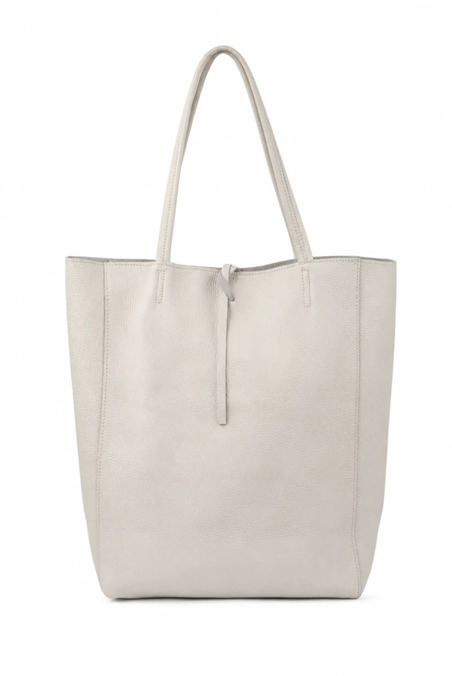 Bolso tote de piel en color blanco hueso con asas largas y diseño minimalista