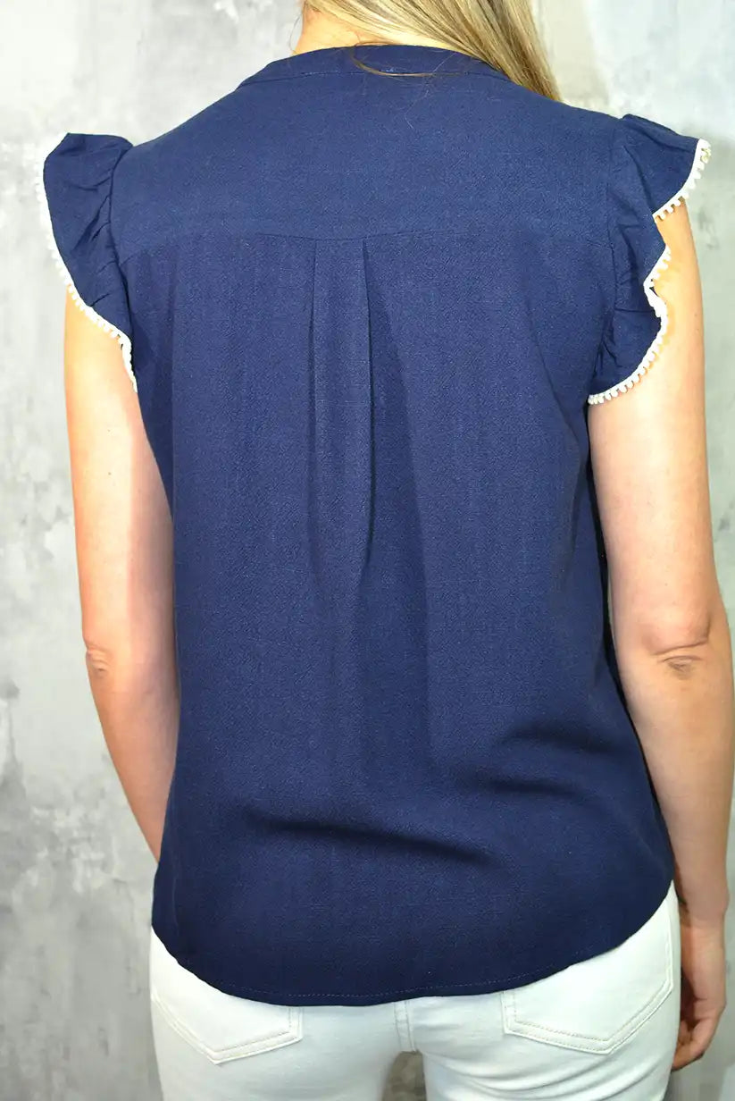 Camisa azul marino mujer con bordado beige – Manga corta elegante | CHICA del Sur - CHICA del Sur