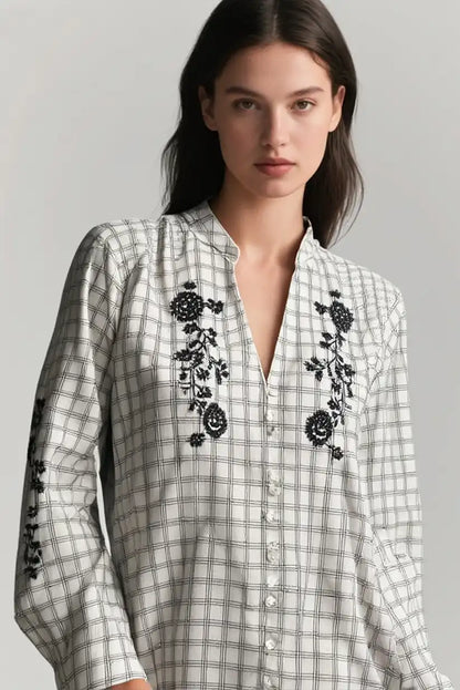 Camisa Mujer Beige Manga Larga con Cuadros y Bordado Floral Boho - CHICA del Sur