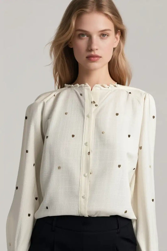 Camisa Mujer Beige Manga Larga con Bordados de Corazones Marrones - CHICA del Sur