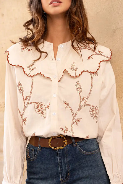 Camisa Beige Mujer con Bordados Florales y Cuello Babero Algodón - CHICA del Sur