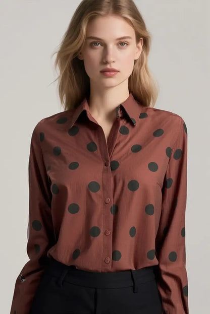 Camisa mujer marrón chocolate con lunares negros manga larga elegante - CHICA del Sur
