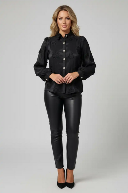 Camisa mujer negra con bordados florales - CHICA del Sur