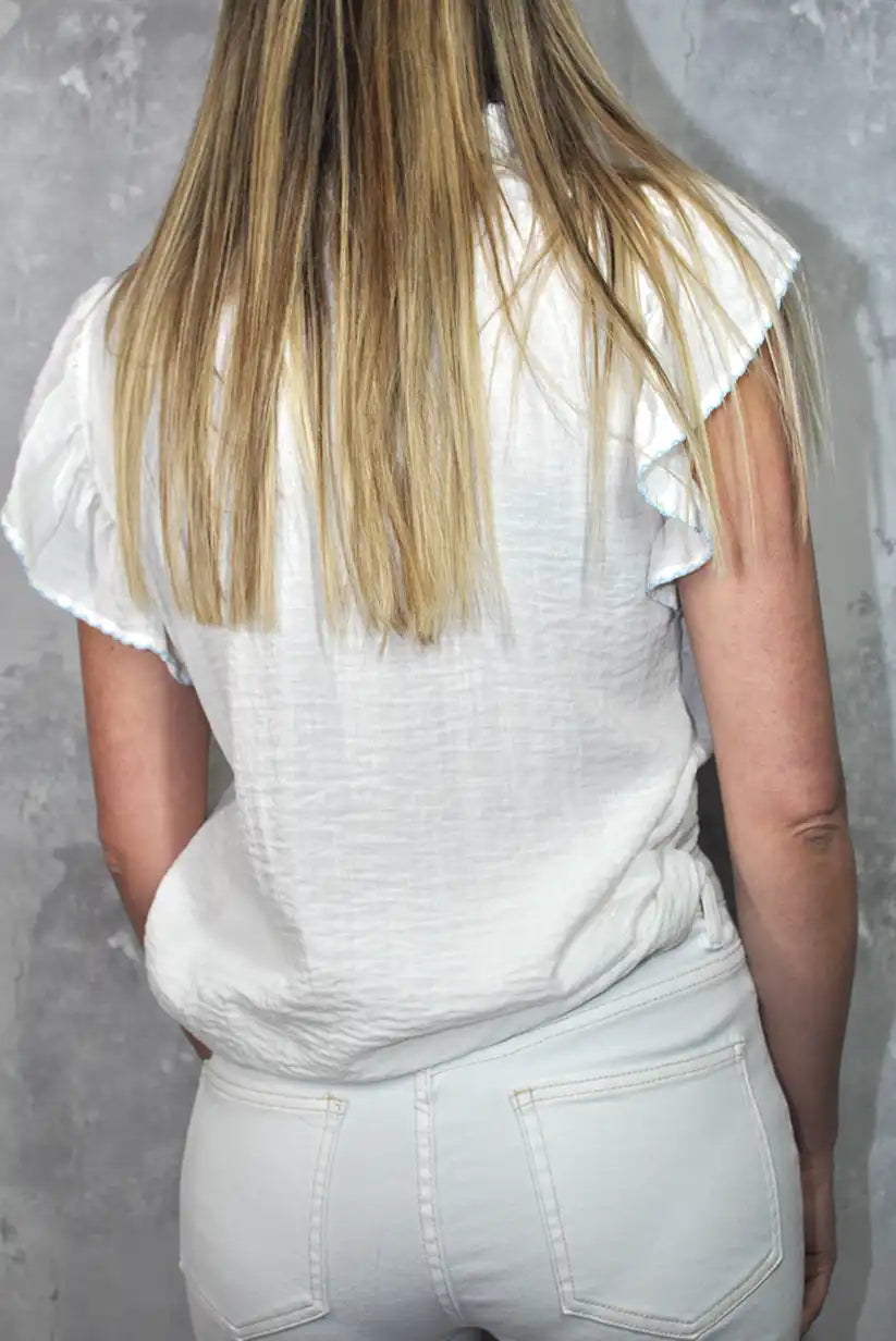 Camisa blanca con bordado azul celeste – Estilo boho femenino - CHICA del Sur