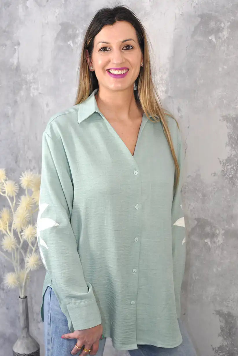 Camisa Verde Mujer con Bordado de Palmeras | Primavera 2025 - CHICA del Sur