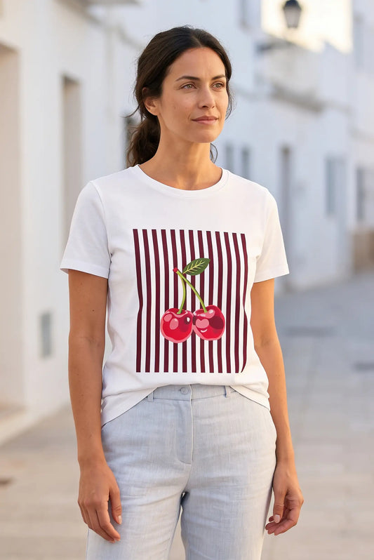 Camiseta Blanca de Mujer con Estampado de Cerezas y Rayas Chocolate