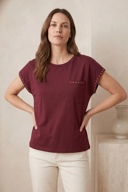 Camiseta Básica para Mujer con Tachas Decorativas