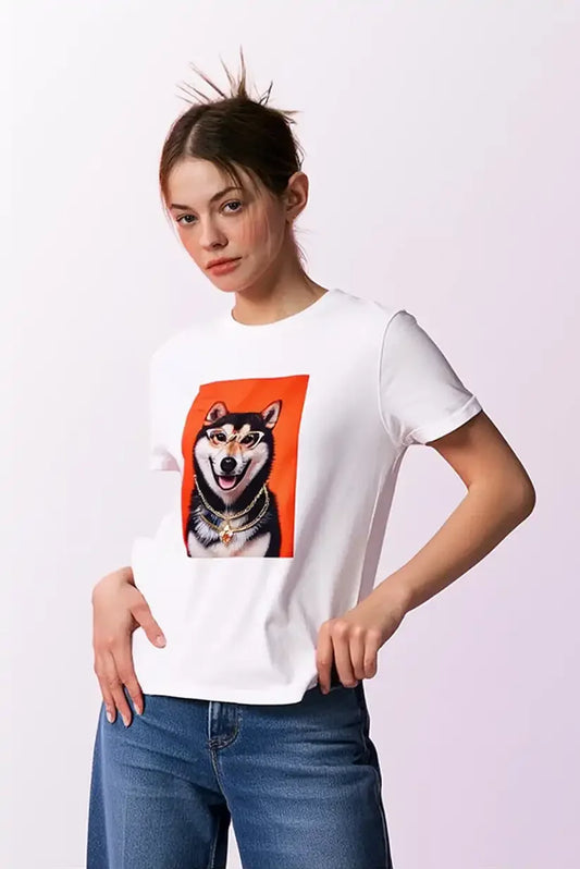 Camiseta Mujer Shiba Inu con Gafas de Sol | Estampado Divertido Primavera 2025 - CHICA del Sur