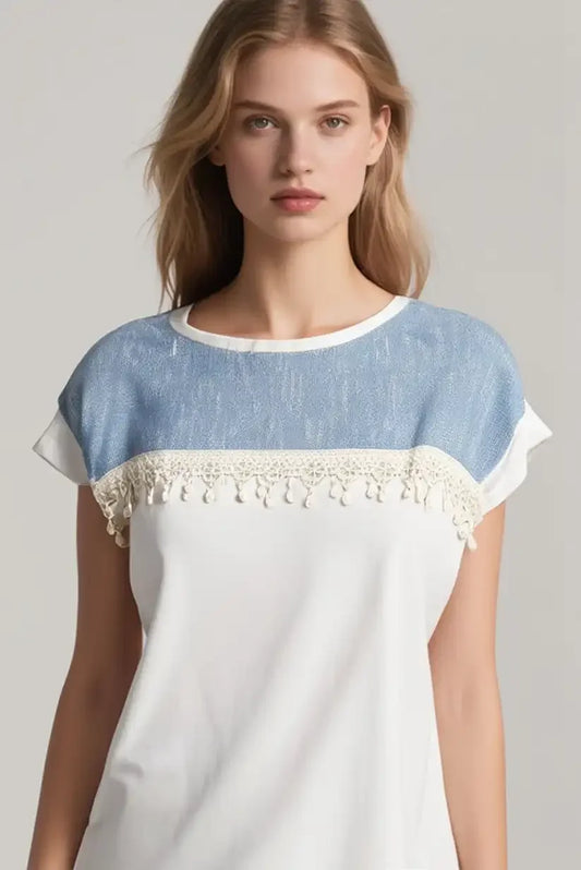 Camiseta Mujer Blanca Manga Corta con Detalle Denim Desflecado - CHICA del Sur